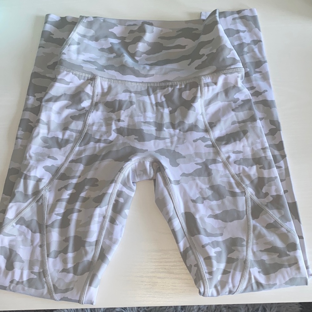 Airie White Camo yoga leggings